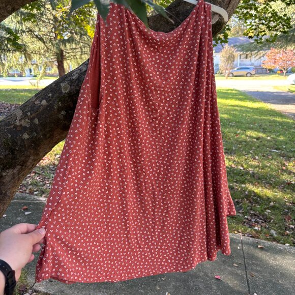 Latched Mama Boyfriend Nursing Swing Tank (Maternity or Nursing Friendly) - Picture 3 of 3